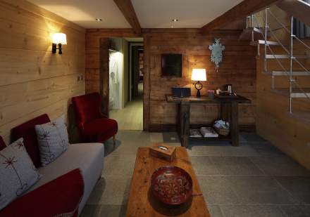 Hotel Spa en Savoie Jacuzzi & Piscine vue Mont Blanc ·La Ferme du Chozal