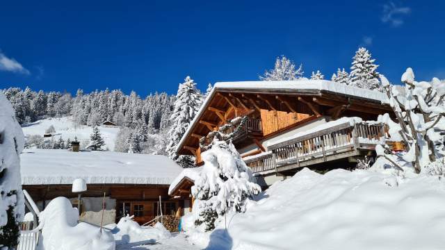 Hotel im Winter