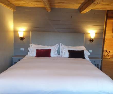 Suite Terrasse im Hotel mit Spa in Savoyen mit Blick auf die Berge in Les Saisies